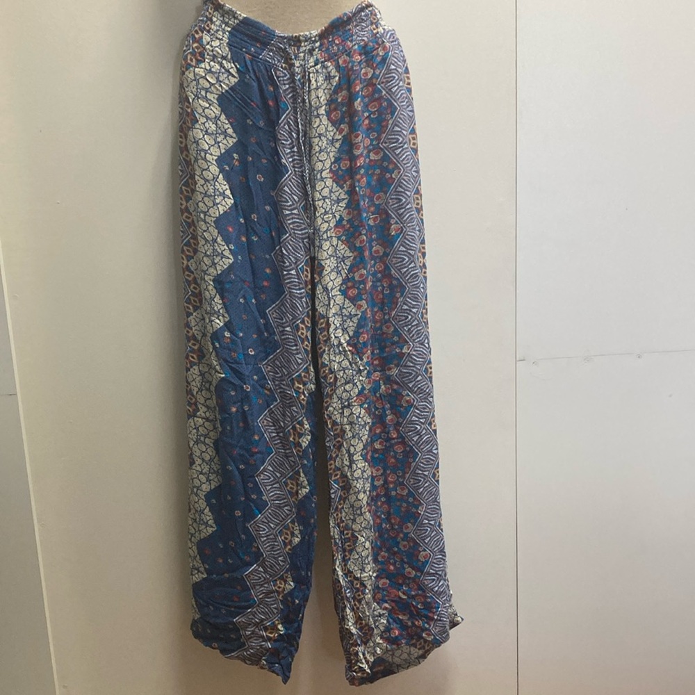 Mudd Multicolor Patterned Pants